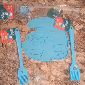 Smurfs kitchen set includes two mini silicone basting brushes hot pad straw